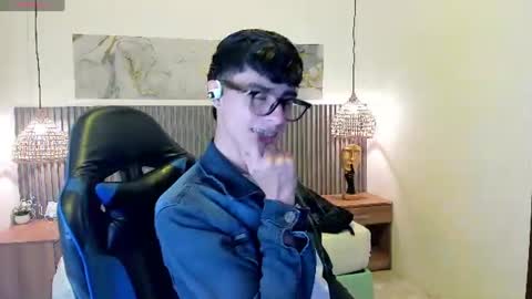 dyla_n18_ online show from 28, 7, 2026