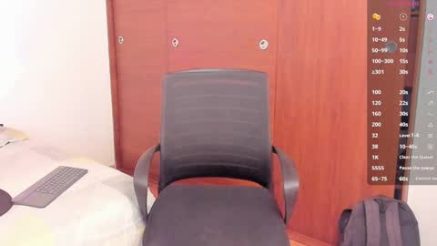 Bryan model independient online show from 2, 2, 2025