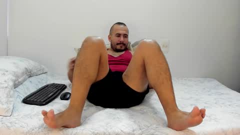 Snapshot of dylanstrong_ chatting on 14, 12, 2025 Dylann and Willy online show from 14, 12, 2025