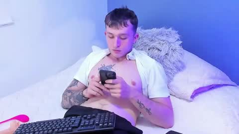 ---DYLAN--- online show from 21, 2, 2025