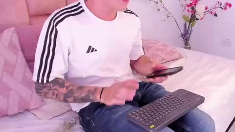 ---DYLAN--- online show from 24, 2, 2025