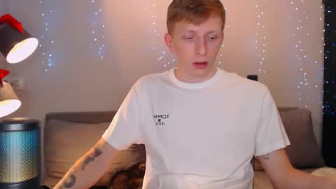 Snapshot of dyrinda chatting on 5, 3, 2025 Julia and Dima online show from 5, 3, 2025