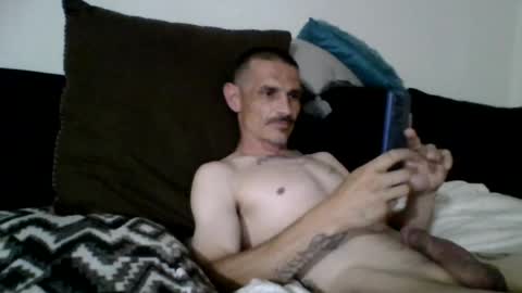dzznutzz9 online show from 3, 8, 2026