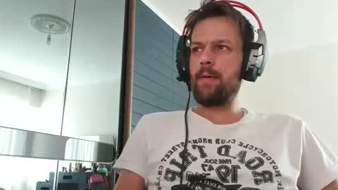 Snapshot of eaglecrm chatting on 21, 9, 2025 eaglecrm online show from 21, 9, 2025