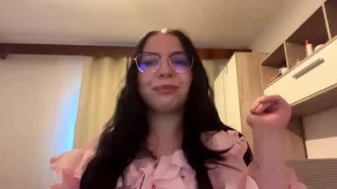 Nora online show from 6, 7, 2026