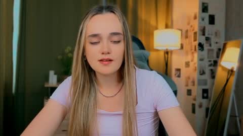 Elizabeth online show from 14, 7, 2026