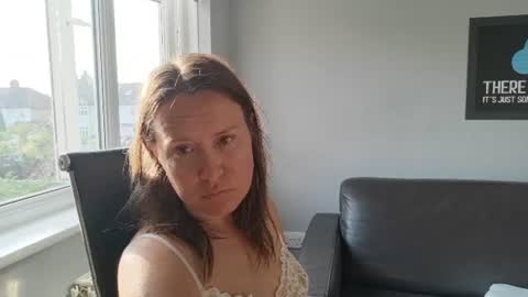 Nadia Ferreira  online show from 18, 7, 2026