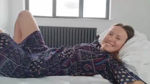 Nadia Ferreira  online show from 30, 7, 2026