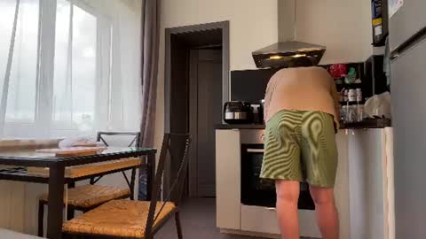 Custom content and video calls are available as well  online show from 29, 6, 2026