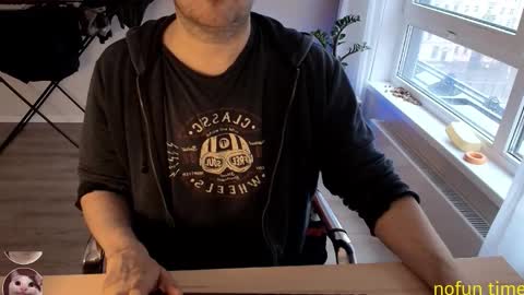 Snapshot of eblidator chatting on 9, 3, 2026 Vaco Eblidator online show from 9, 3, 2026