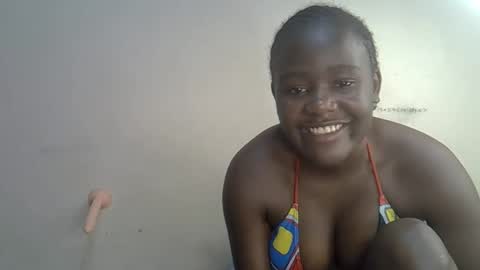 Snapshot of ebonnyqueeen chatting on 17, 1, 2026 Queen online show from 17, 1, 2026