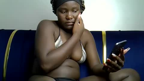 Snapshot of ebonnyqueeen chatting on 1, 2, 2026 Queen online show from 1, 2, 2026