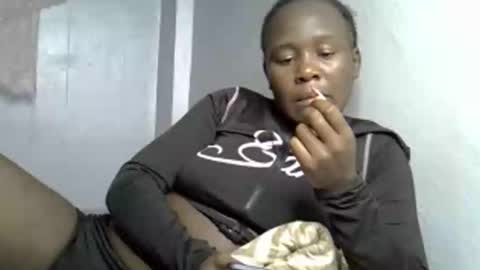 Snapshot of ebonnyqueeen chatting on 8, 2, 2026 Queen online show from 8, 2, 2026