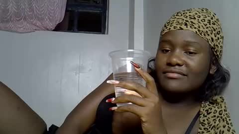 Snapshot of ebonnyqueeen chatting on 12, 2, 2026 Queen online show from 12, 2, 2026