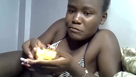 Snapshot of ebonnyqueeen chatting on 19, 2, 2026 Queen online show from 19, 2, 2026