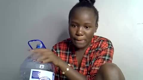 Snapshot of ebonnyqueeen chatting on 4, 3, 2026 Queen online show from 4, 3, 2026