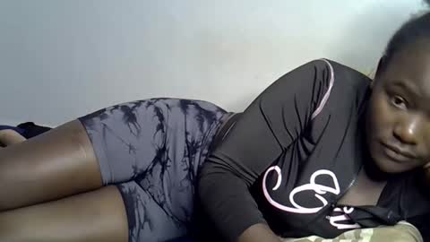 Snapshot of ebonnyqueeen chatting on 17, 3, 2026 Queen online show from 17, 3, 2026