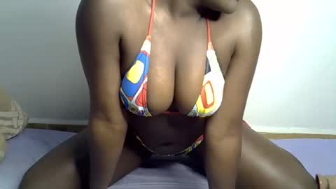 Snapshot of ebonnyqueeen chatting on 20, 3, 2026 Queen online show from 20, 3, 2026