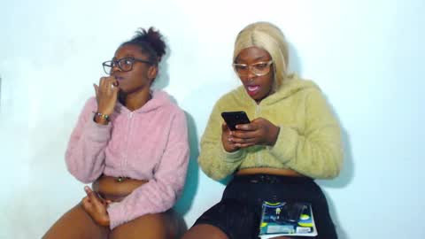 Snapshot of ebony_chayna chatting on 15, 12, 2024 chayna smith online show from 15, 12, 2024