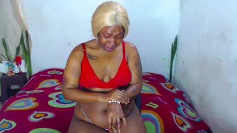 Snapshot of ebony_chayna chatting on 2, 3, 2025 chayna smith online show from 2, 3, 2025