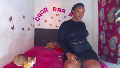 Snapshot of ebony_chayna chatting on 24, 10, 2025 chayna smith online show from 24, 10, 2025
