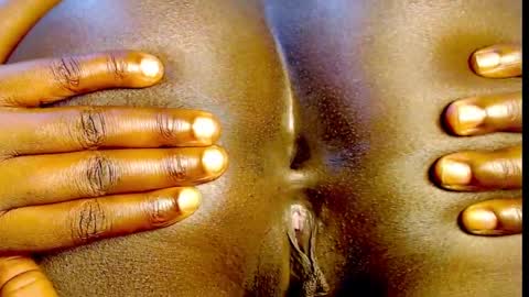 Snapshot of ebony_choco2 chatting on 16, 1, 2025 ebony choco2 online show from 16, 1, 2025