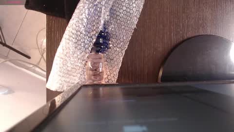 Snapshot of ebony_foxxx chatting on 10, 1, 2026 ebony_foxxx online show from 10, 1, 2026