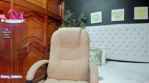 ebony_katterin online show from 12, 10, 2025