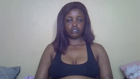 Snapshot of ebony_rubie chatting on 16, 12, 2025 ebony_rubie online show from 16, 12, 2025