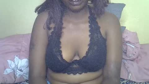 Snapshot of ebony_rubie chatting on 22, 12, 2025 ebony_rubie online show from 22, 12, 2025