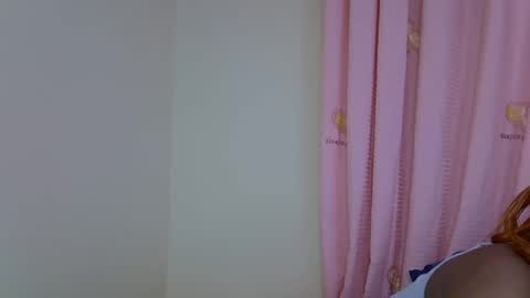 Snapshot of ebony_rubie chatting on 6, 1, 2026 ebony_rubie online show from 6, 1, 2026