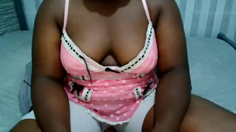 Snapshot of ebony_sabrina chatting on 30, 6, 2026 Sabrina online show from 30, 6, 2026