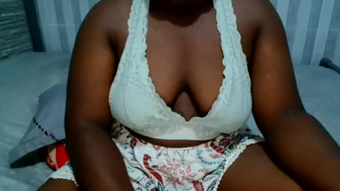 Snapshot of ebony_sabrina chatting on 2, 7, 2026 Sabrina online show from 2, 7, 2026