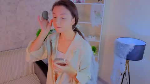 Snapshot of ebonyleibenstein chatting on 29, 10, 2025 Milly online show from 29, 10, 2025