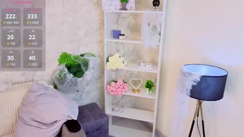 Snapshot of ebonyleibenstein chatting on 30, 10, 2025 Milly online show from 30, 10, 2025