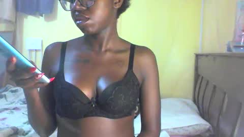 Snapshot of ebonymuse2 chatting on 6, 3, 2026 Ebonymuse2 online show from 6, 3, 2026
