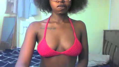 Ebonymuse2 online show from 7, 5, 2026