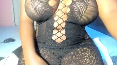 Snapshot of ebonysmiles00 chatting on 1, 8, 2026 ebonysmiles00 online show from 1, 8, 2026