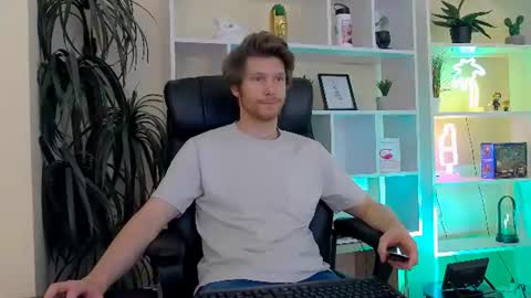 Snapshot of eddie_baker chatting on 4, 7, 2026 eddie_baker online show from 4, 7, 2026