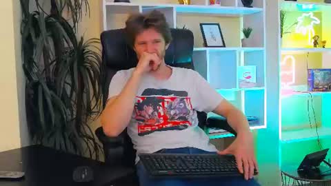 Snapshot of eddie_baker chatting on 23, 7, 2026 eddie_baker online show from 23, 7, 2026