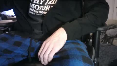 Snapshot of edged_biker chatting on 6, 1, 2025 edged biker online show from 6, 1, 2025