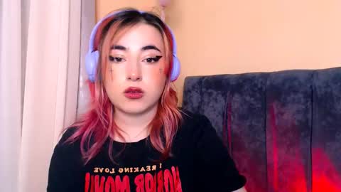 Snapshot of ediefris chatting on 3, 1, 2025 fickle demon made of clumps of matter online show from 3, 1, 2025