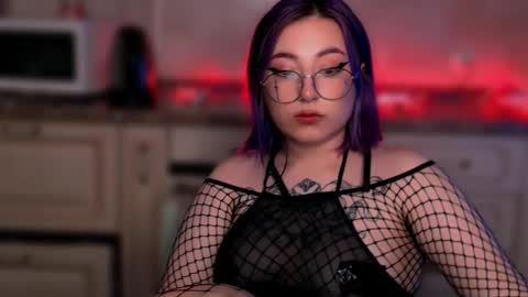 Snapshot of ediefris chatting on 18, 2, 2025 fickle demon made of clumps of matter online show from 18, 2, 2025