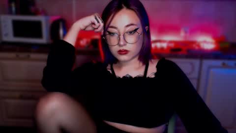 Snapshot of ediefris chatting on 27, 2, 2025 fickle demon made of clumps of matter online show from 27, 2, 2025