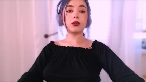 Snapshot of ediefris chatting on 8, 10, 2025 fickle demon made of clumps of matter online show from 8, 10, 2025