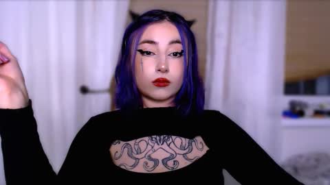 Snapshot of ediefris chatting on 11, 10, 2025 fickle demon made of clumps of matter online show from 11, 10, 2025