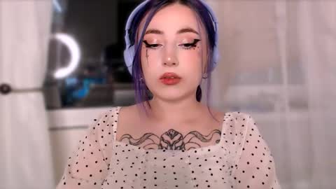 Snapshot of ediefris chatting on 15, 10, 2025 fickle demon made of clumps of matter online show from 15, 10, 2025