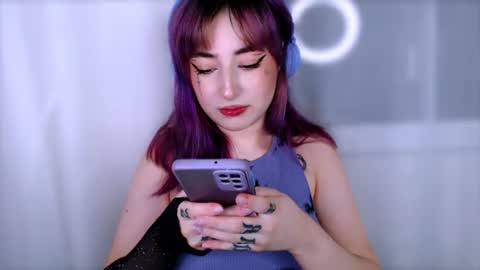 Snapshot of ediefris chatting on 19, 6, 2026 fickle demon made of clumps of matter online show from 19, 6, 2026