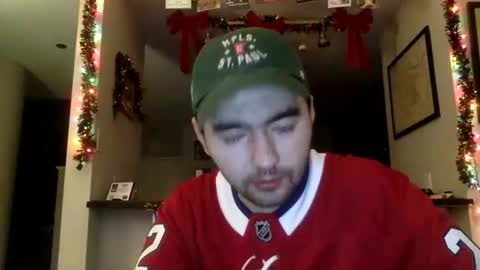 Snapshot of edmundfitz75 chatting on 20, 12, 2025 EddieFitz75 online show from 20, 12, 2025