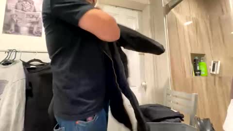 Snapshot of edvmendez1766 chatting on 21, 12, 2025 edvmendez1766 online show from 21, 12, 2025